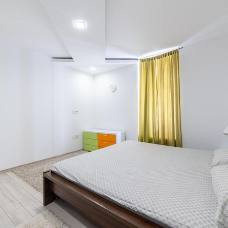Old Town Colorful Two-Bedroom Apartment Sarajevo Ngoại thất bức ảnh