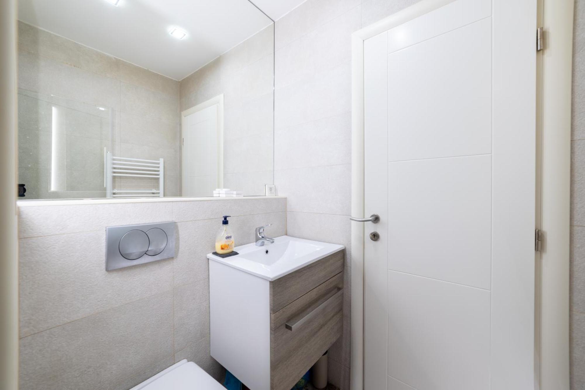 Old Town Colorful Two-Bedroom Apartment Sarajevo Ngoại thất bức ảnh